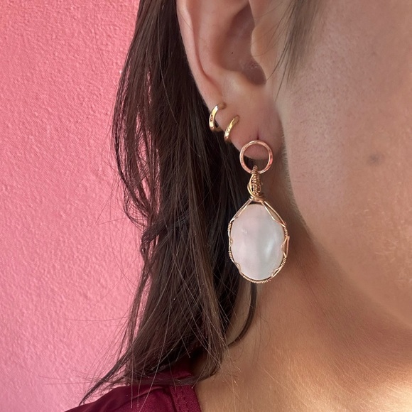 14k Gold Fill Natural Mother of Pearl Statement Earrings - Picture 4 of 11